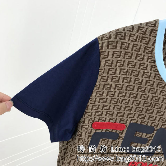 FENDI芬迪 19早春新款 全身FF字母 袖子拼色 雙股絲光棉男款短袖 ydi1579